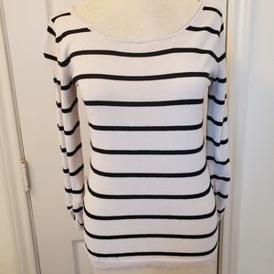 New York & Co 3/4 shirt - Small